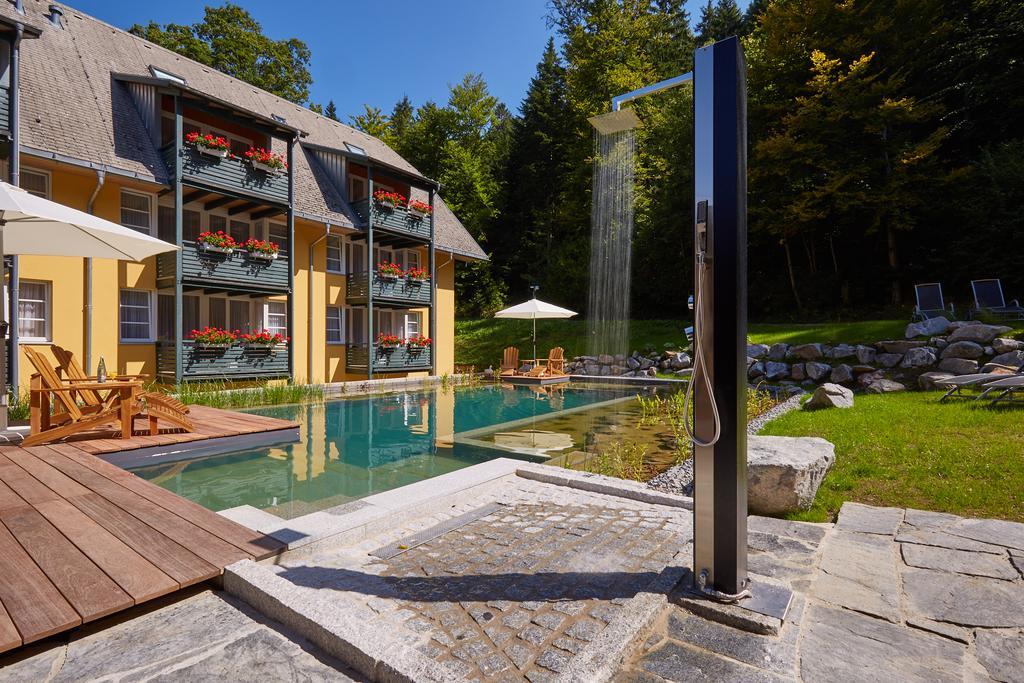 Ferien Residenz Bergfried Hotel Hinterzarten Exterior foto