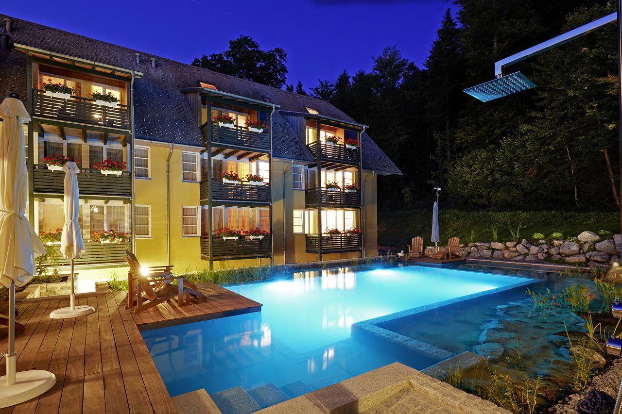 Ferien Residenz Bergfried Hotel Hinterzarten Exterior foto